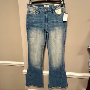 Women's Blue Flared Jeans 👖 YMI Sz 9/29 NWT